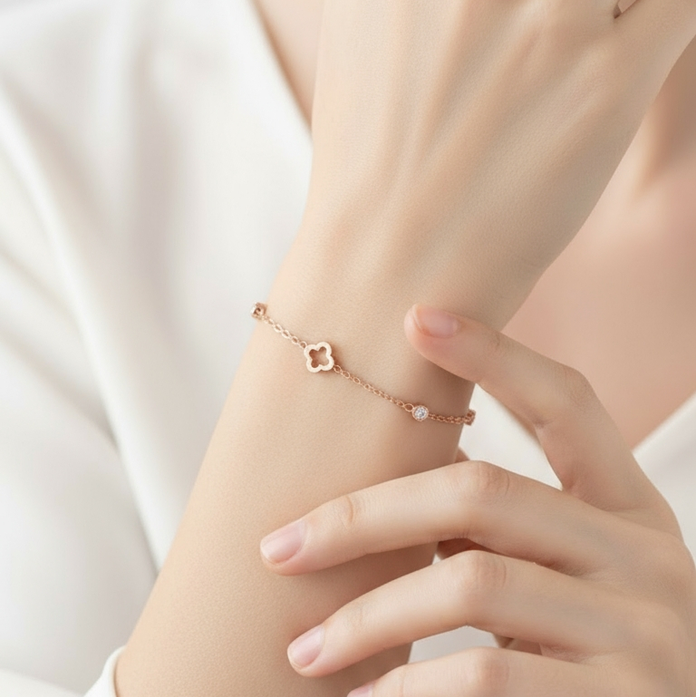 Clove Diamond Bracelet