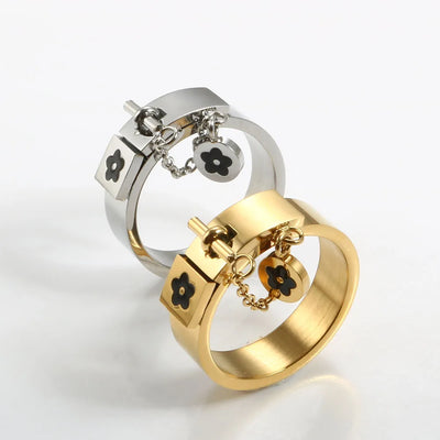 Fleur Charm Lock Ring