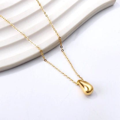 Noémi Teardrop Necklace