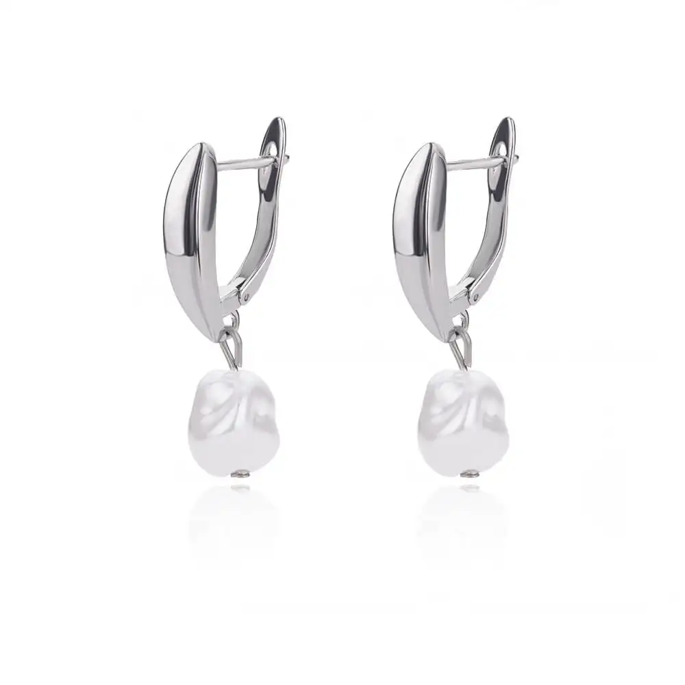 Isla Pearl Earrings